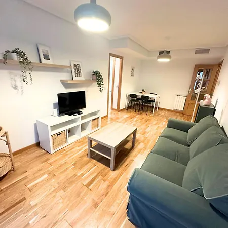 Dos Torres Cesar Augusto - Larga Temporada דירה *